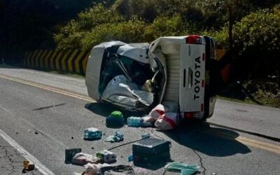 Tres٪٪ personas mueren tras ser aplastadas por roca en la Carretera Central