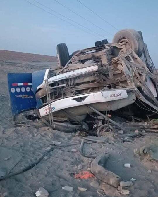 Volcadura de bus en Santa Rita de Siguas deja un muerto y varios heridos graves