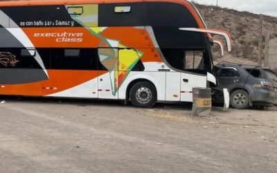 Relacion de heridos del choque frontal entre bus y camioneta en Yura