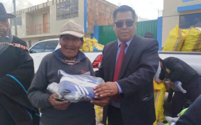 JULIACA| JOVEN ES AUXILIADA POR SERENAZGO, TRAS SUFRIR DESCOMPENSACIÓN EN TRANSPORTE PÚBLICO