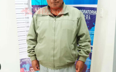CORANI|CAMIONETA CAE A BARRANCO CAMINO AL CP DE ISIVILLA