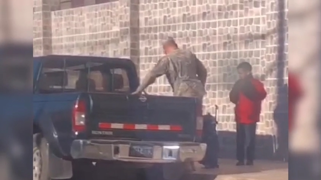 Video. Aperturan investigación a militar por usar vehículo del MINDEF como transporte particular