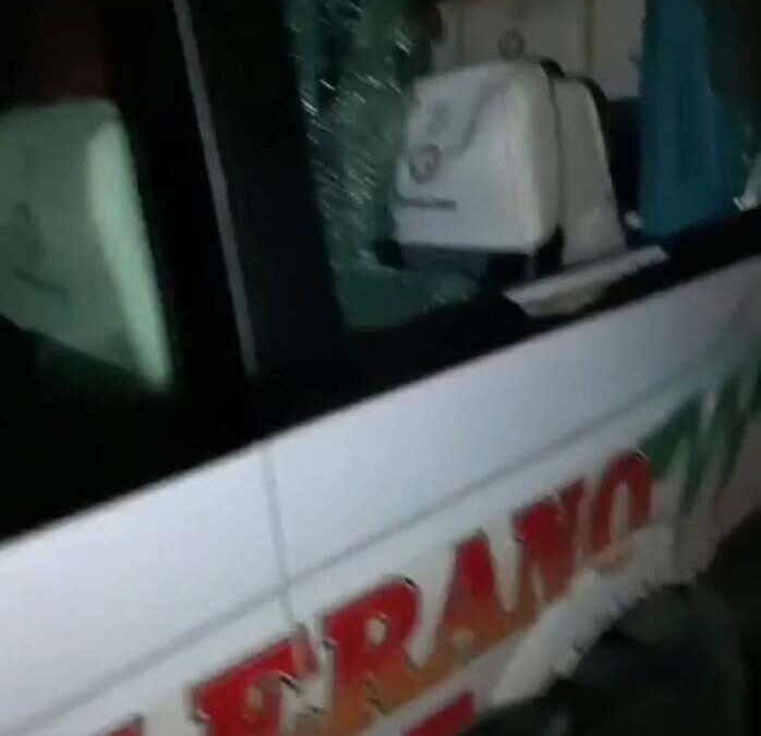 DELINCUENTES ROMPEN PARABRISAS PARA ASALTAR A CHOFERES EN LA MINA RINCONADA