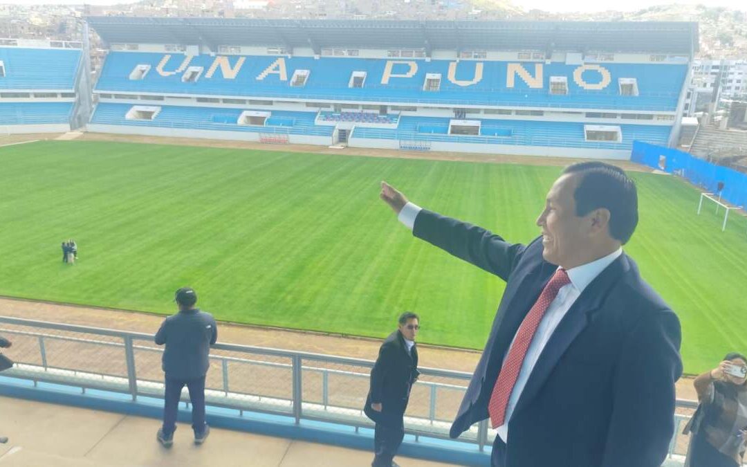 RECTOR DE LA «UNA» EXIGIÓ COBERTOR NUEVO PARA EL ESTADIO PARA LOS CONCURSOS DE LA FVC