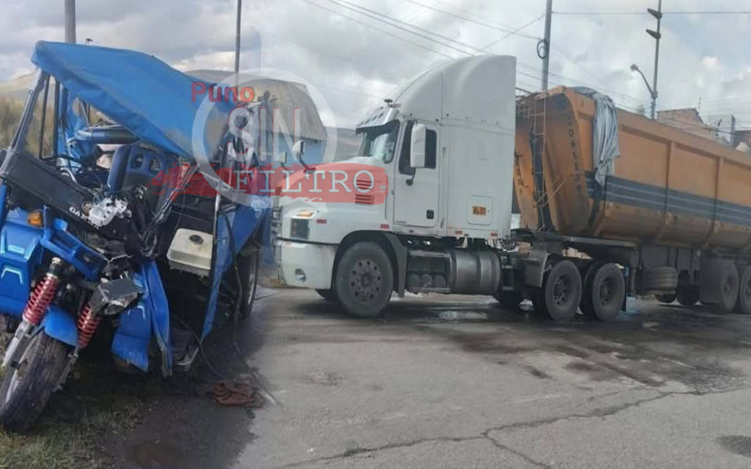 CUATRO PERSONAS HERIDAS TRAS EL CHOQUE DE UN TRAILER CONTRA UNA MOTOTAXI EN SANTA LUCIA