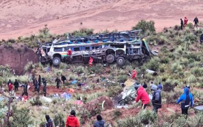 25 FALLECIDOS Y MAS DE 20 HERIDOS, DURANTE OTRO ACCIDENTE DE TRÁNSITO EN BOLIVIA