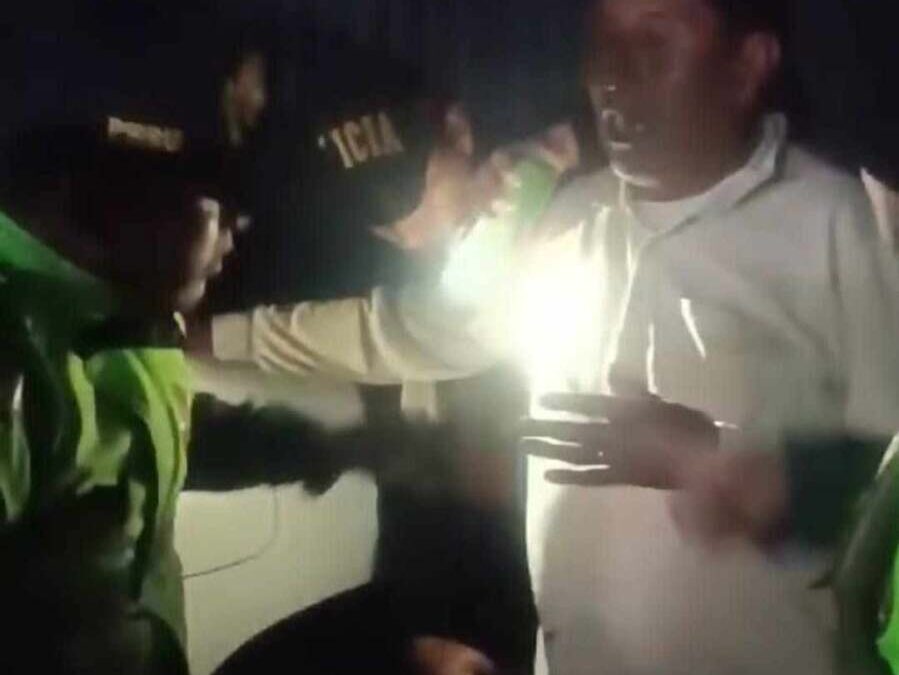 Video| ACUCHILLAN A BEODO EN EL JIRON LOS INCAS. PARAMEDICOS DEL SAMU ACUDIERON A LA EMERGENCIA