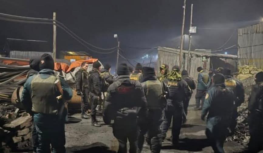 ALREDEDOR DE 30 DELINCUENTES ARMADOS ASALTARON LA CONTRATA MINERA «SAN FRANCISCO DE ASÍS EN CERRO LUNAR DE ORO