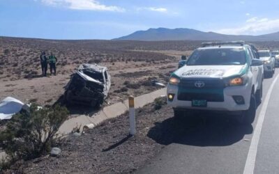 UNA MUJER MURIÓ Y UN HOMBRE RESULTÓ HERIDO TRAS DESPISTE DE VEHÍCULO EN LA CARRETERA AREQUIPA – PUNO