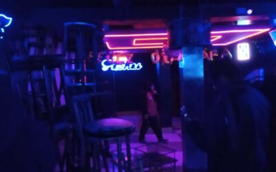 ESTA MADRUGADA. CLAUSURAN NIGHTCLUB EN SALCEDO POR FUNCIONAR SIN LICENCIA Y VENDER APARENTEMENTE LICOR DE DUDOSA PROCEDENCIA