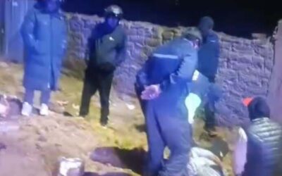 ACCIDENTE EN SALIDA A CUSCO DEJA DOS HERIDOS TRAS CHOQUE ENTRE CAMIONETA Y MOTO LINEAL