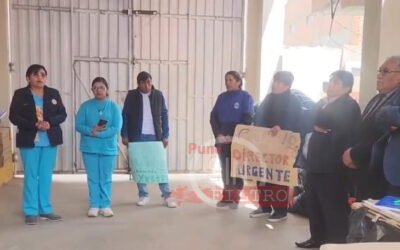TRABAJADORES DE LA REDES HUANCANÉ TOMAN LOCAL Y EXIGEN CAMBIO DE DIRECTOR Y FUNCIONARIOS