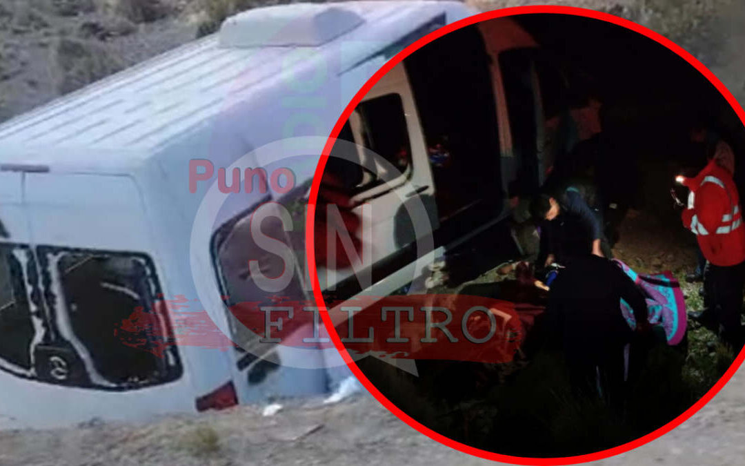 DOS MUJERES FALLECIDAS Y VARIOS HERIDOS DEJA DESPISTE DE MINIVÁN EN LA VÍA PUNO – MOQUEGUA