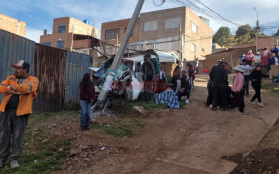 SEIS HERIDOS, ENTRE ELLOS MENORES DE EDAD, DEJA ACCIDENTE VEHICULAR EN EL BARRIO VILLA PAXA