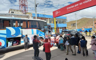 REPATRIAN A PERUANOS VARADOS POR BLOQUEOS EN BOLIVIA