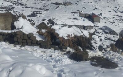 INTENSA NEVADA PROVOCA EL COLAPSO DE 12 VIVIENDAS Y DEJA 40 DAMNIFICADOS EN PAUCARTAMBO