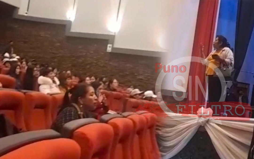 Video| SUSPENDEN CEREMONIA POR EL DÍA DE LA MUJER, TRAS RECLAMO DE PROVEEDORA