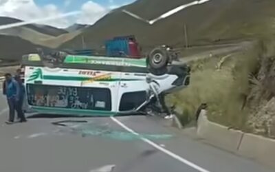 PUNO: GRAVE ACCIDENTE EN LA VÍA INTEROCEÁNICA DEJA VARIOS HERIDOS EN AZÁNGARO