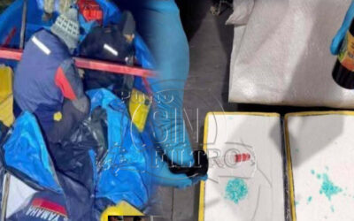 LA PAZ: DETIENEN A DOS CIUDADANOS PERUANOS CON 186 PAQUETES DE COCAÍNA EN EL LAGO TITICACA