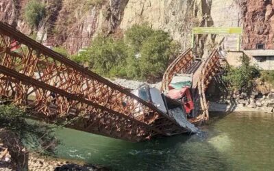 APURÍMAC: PUENTE PAMPATAMA COLAPSA TRAS EL PASO DE DOS VOLQUETES CARGADOS CON MINERAL