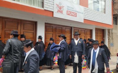 TENIENTES EXIGEN AL JNE DEFINIR VACANCIA DEL ALCALDE DE HUACULLANI