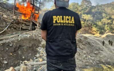 GOLPE A LA MINERÍA ILEGAL EN SANDIA: POLICÍA DESTRUYE MAQUINARIA Y CAMPAMENTOS DE «LOS REYES DEL BRILLO» VALORIZADOS EN MÁS DE S/ 1.3 MILLONES